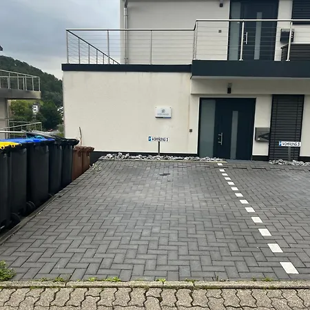 Stilvolle Mit Blick Und Selbst-check-in *